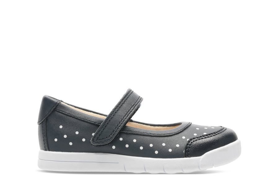 Clarks Emery Halo T Shoes-Navy Lea H