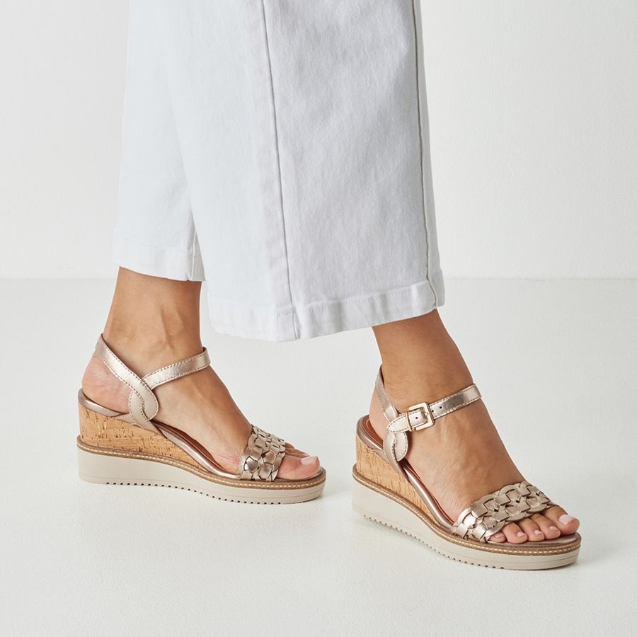 Tamaris 28334 Wedge Sandal-Bronze