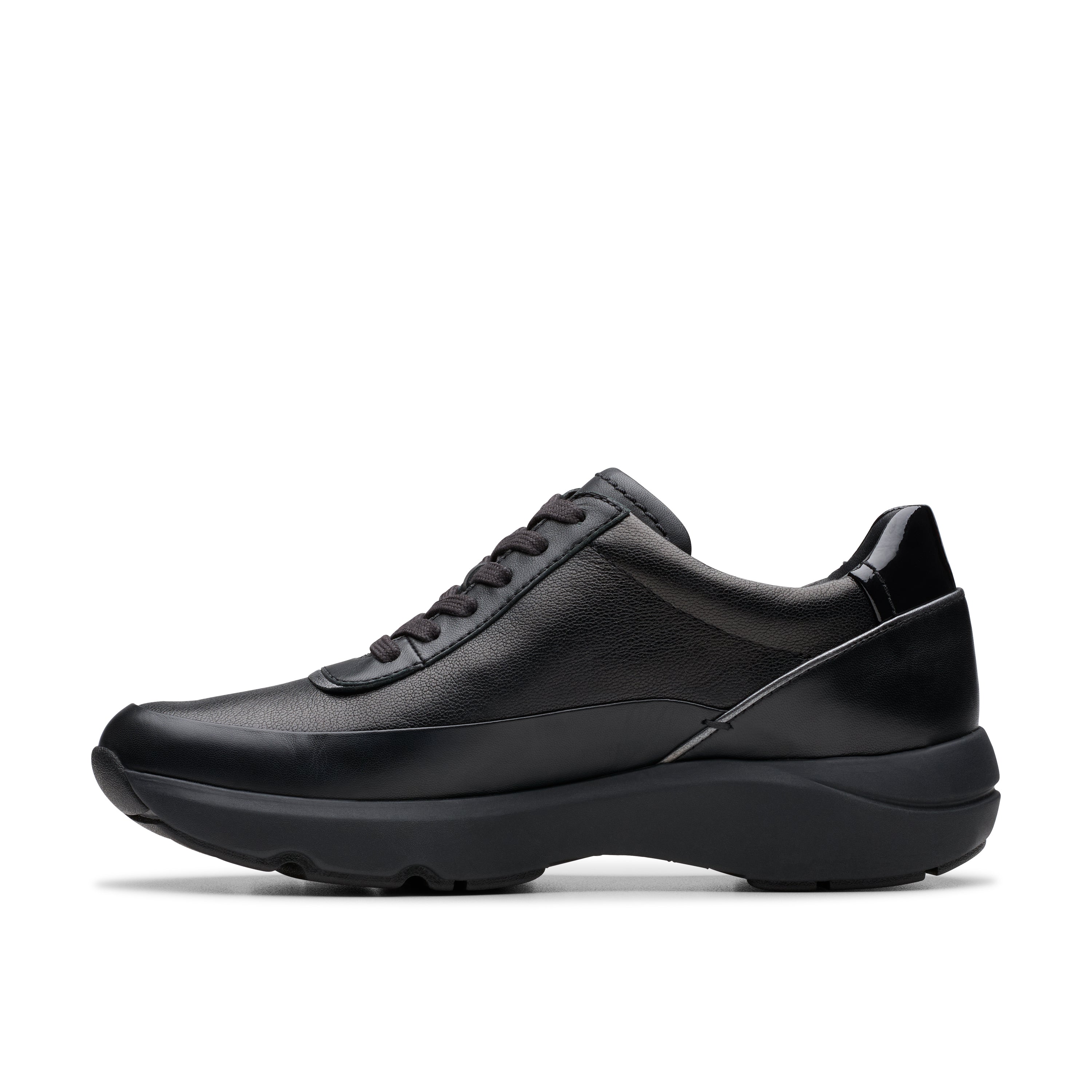 Clarks Tivoli Zip2 Trainer-Black Comb D