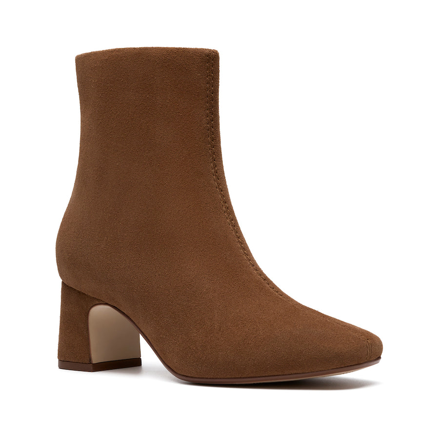Clarks Fernie Zip Ankle Boot-Walnut D