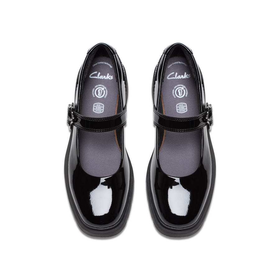 Clarks Eris Jane Y School Shoe-Black Patent F