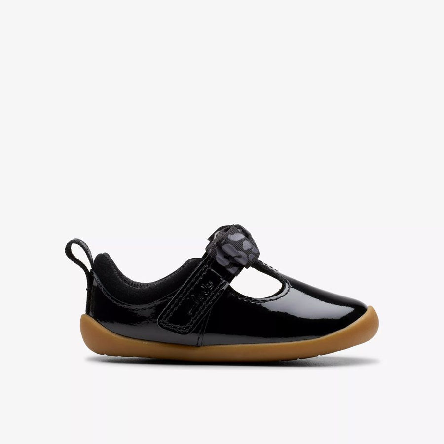 Clarks Roamer Trim T Shoe-Black Patent F