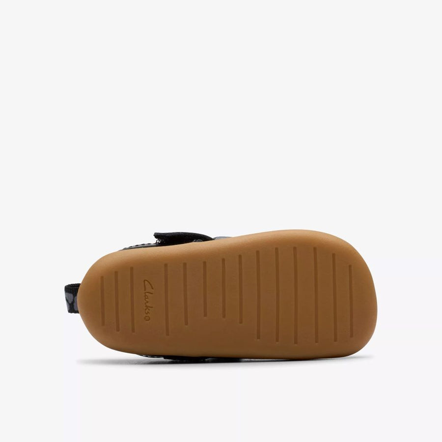 Clarks Roamer Trim T Shoe-Black Patent F