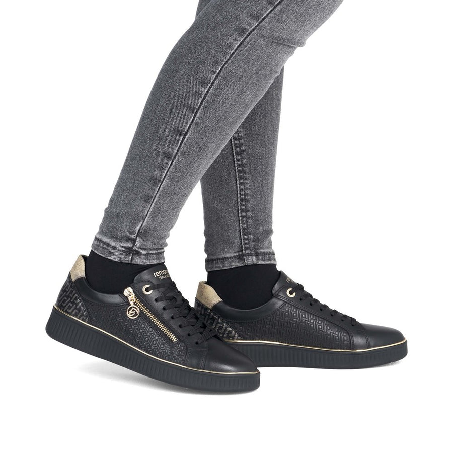 Remonte D2e00 Ladies Sneaker-Black