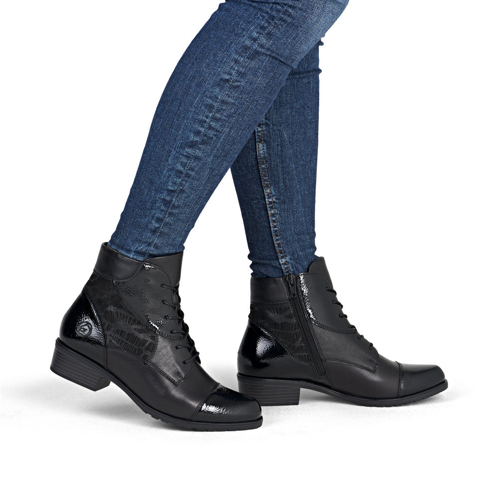 Remonte D6882 Ankle Boots-Black