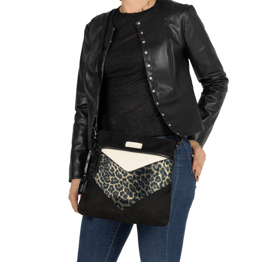 Remonte Q0714 Ladies Handbag-Black Leopard