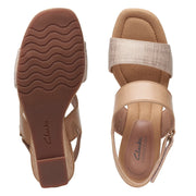 Clarks 'Kyarra Faye' Sandal-Warm Beige D