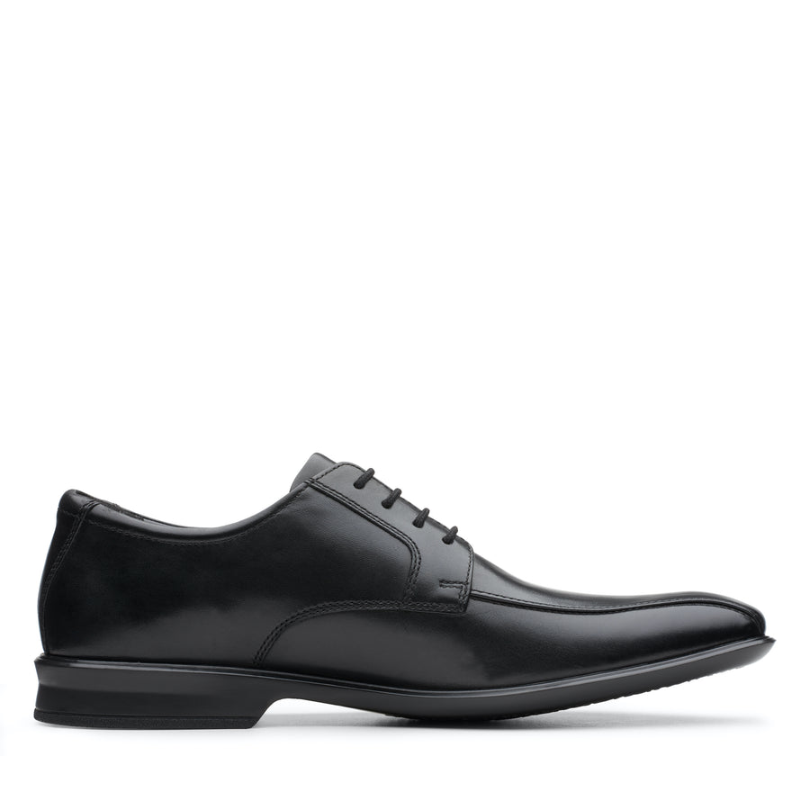 Clarks Bensley Run Shoe-Black Lea G